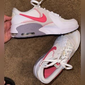BRAND NEW UNWORN WOMENS NIKE AIR MAX